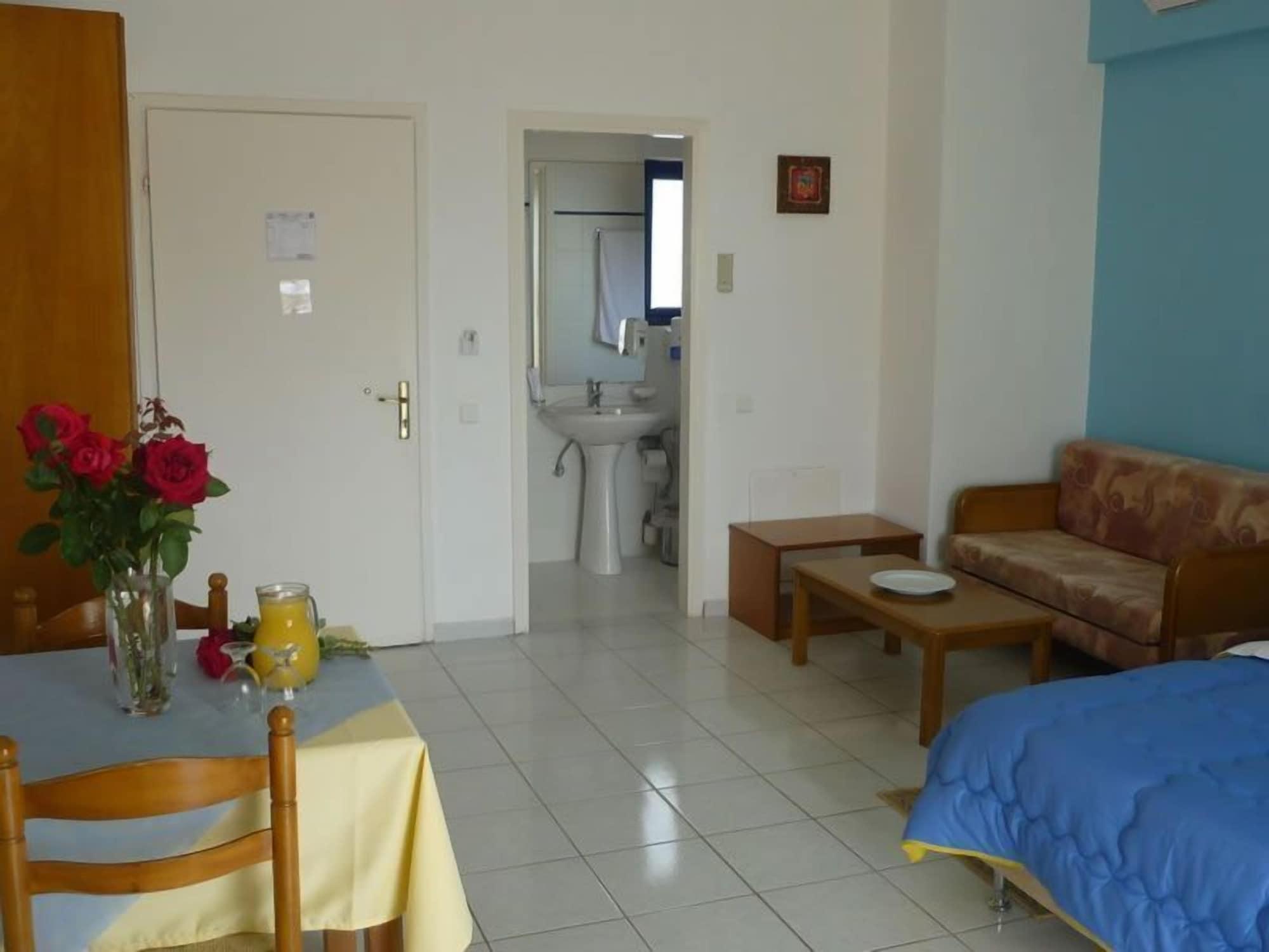Hotel Oasis Kyparissia Dış mekan fotoğraf