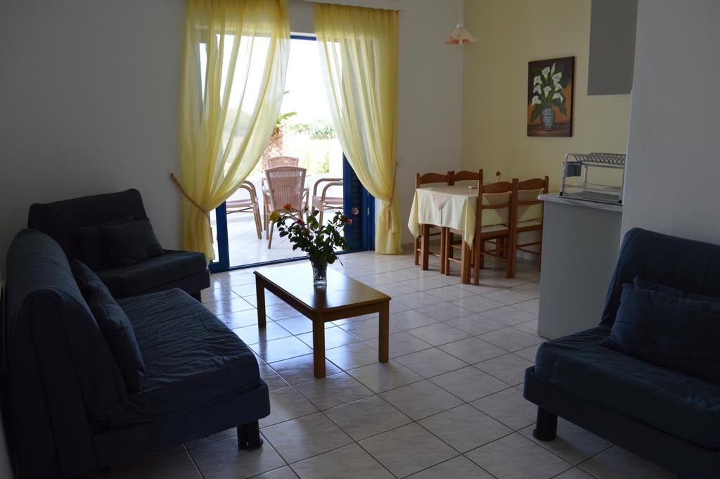 Hotel Oasis Kyparissia Dış mekan fotoğraf
