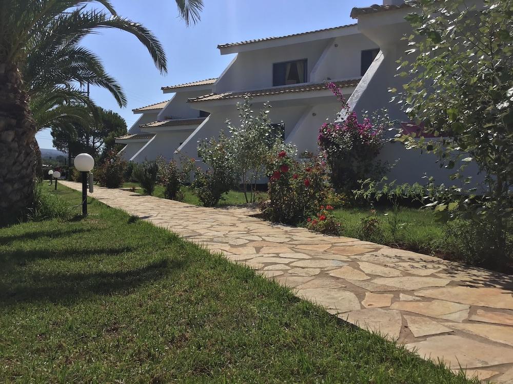 Hotel Oasis Kyparissia Dış mekan fotoğraf