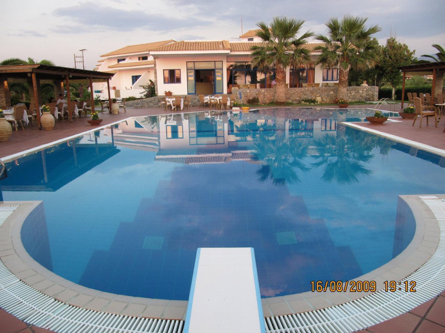 Hotel Oasis Kyparissia Dış mekan fotoğraf