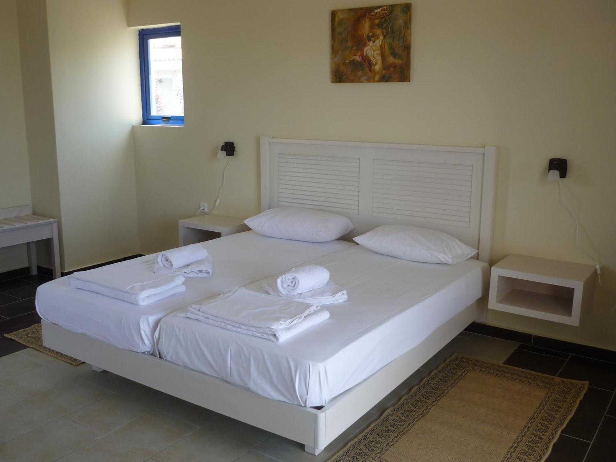 Hotel Oasis Kyparissia Dış mekan fotoğraf