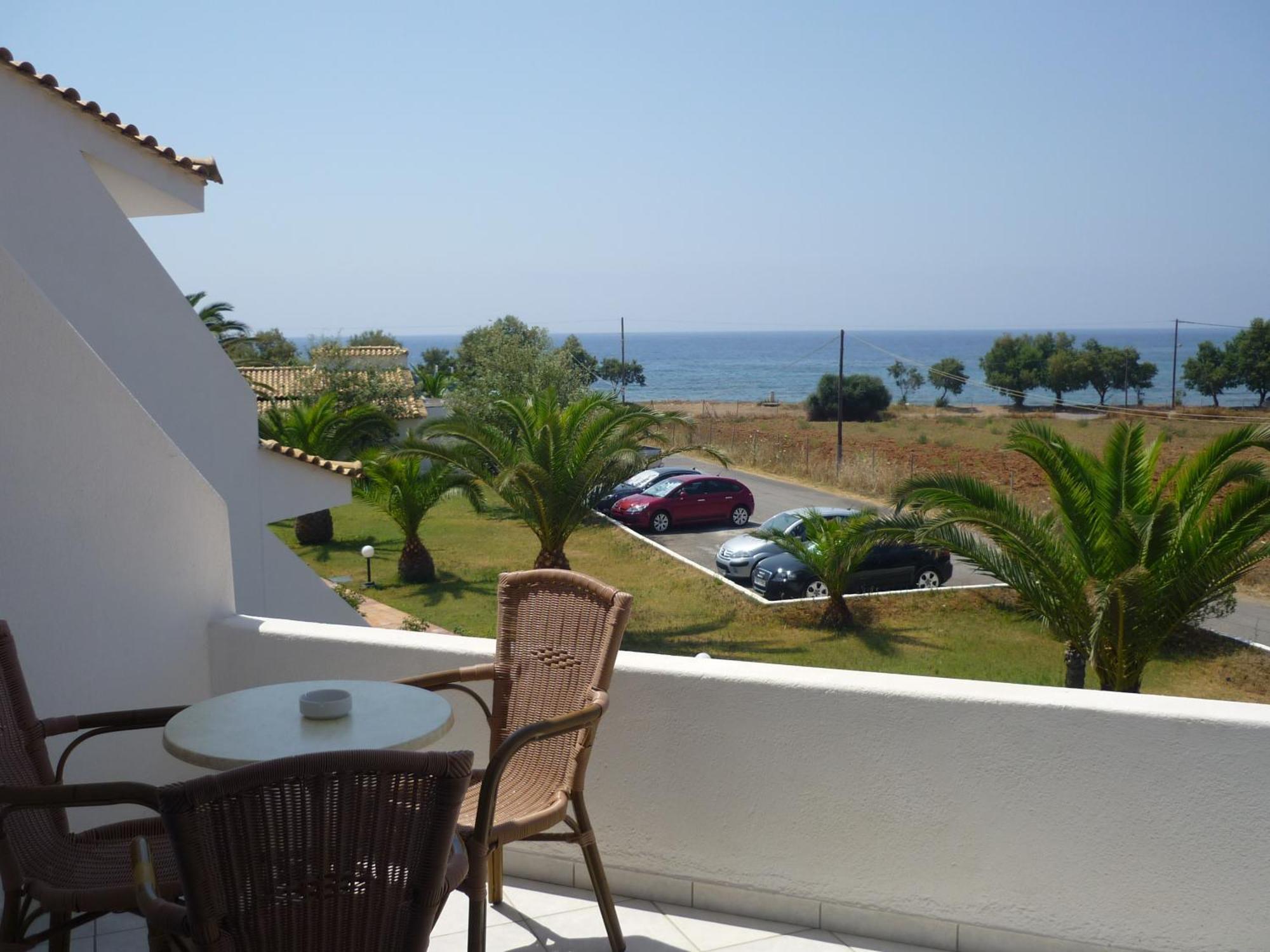 Hotel Oasis Kyparissia Dış mekan fotoğraf