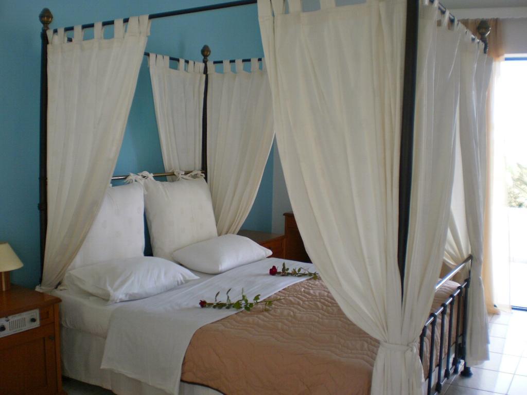 Hotel Oasis Kyparissia Dış mekan fotoğraf