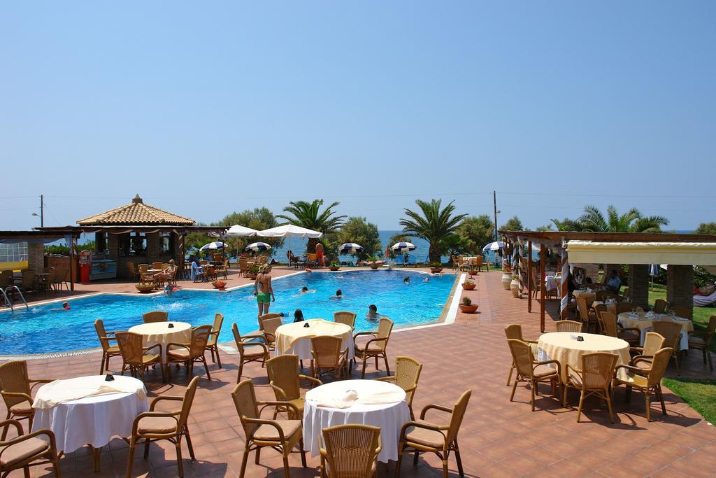 Hotel Oasis Kyparissia Dış mekan fotoğraf