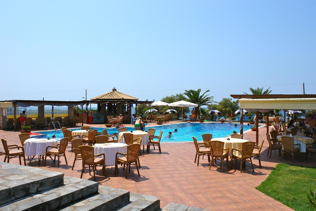 Hotel Oasis Kyparissia Dış mekan fotoğraf