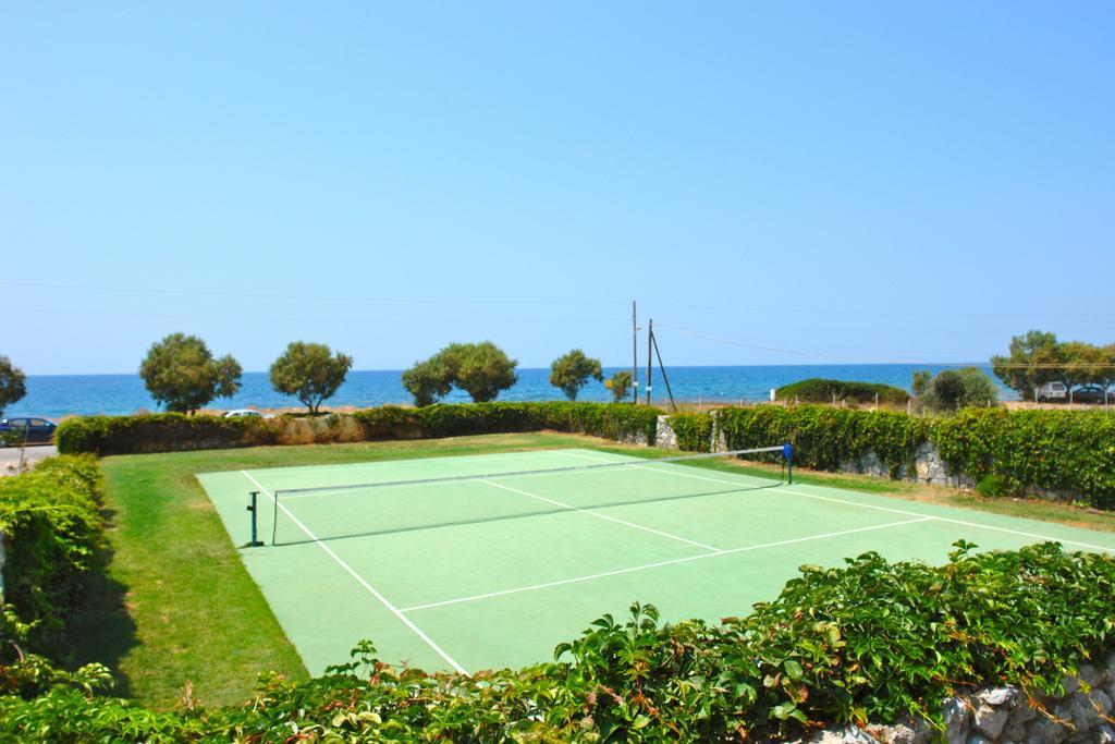 Hotel Oasis Kyparissia Dış mekan fotoğraf
