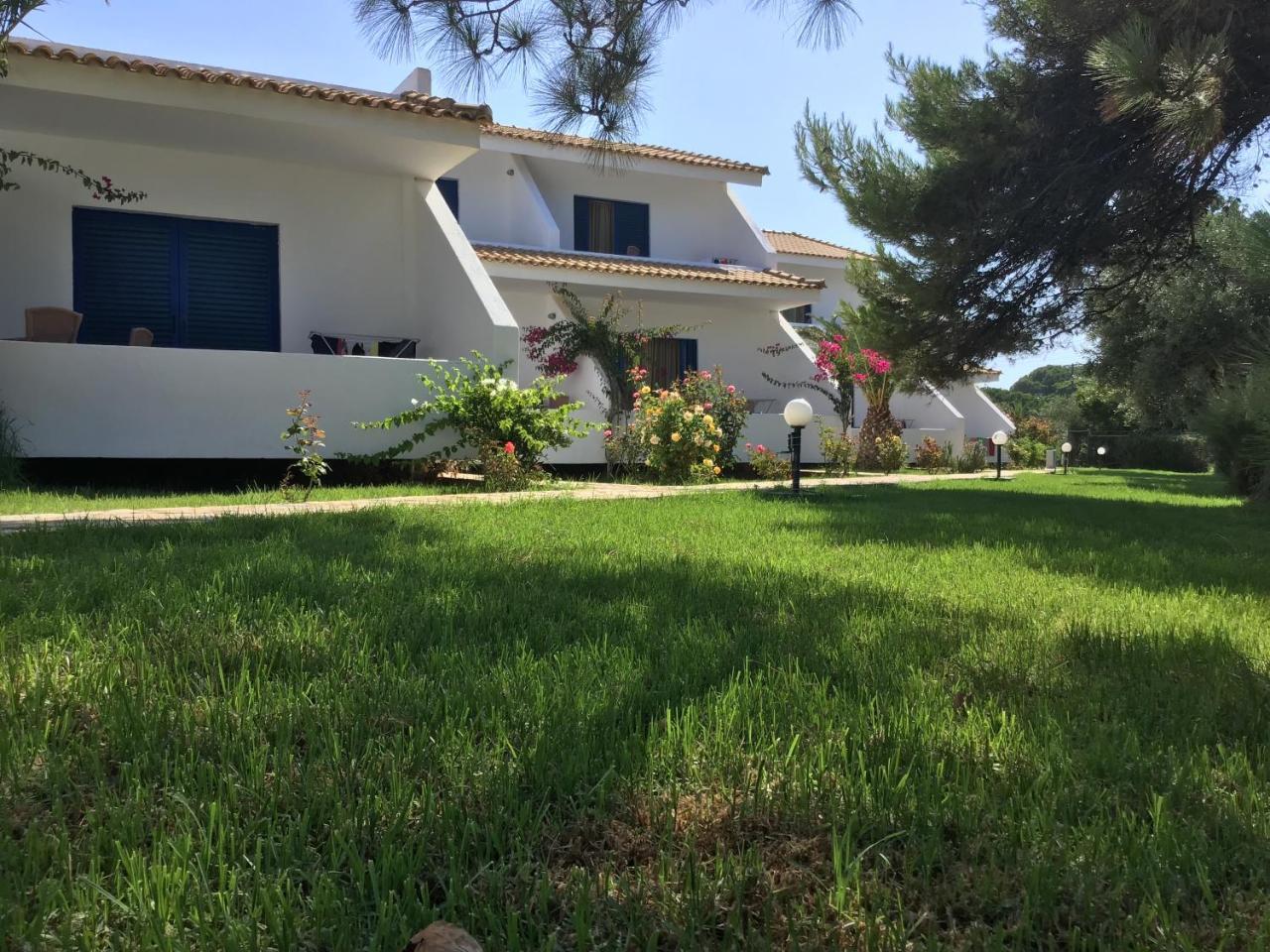 Hotel Oasis Kyparissia Dış mekan fotoğraf